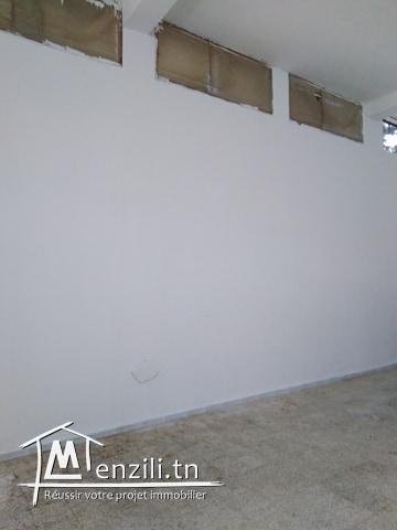 local a louer de 80 m2