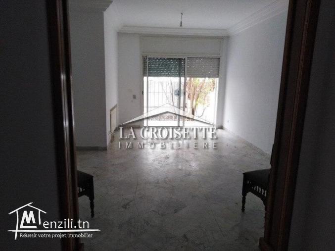 A louer s3 au rez de chaussée coté carrefour ZAL0419