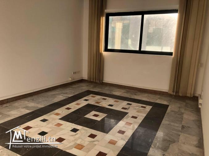 BUREAU 5 PIECES LAC 1 IMMEUBLE BUREAUTIQUE