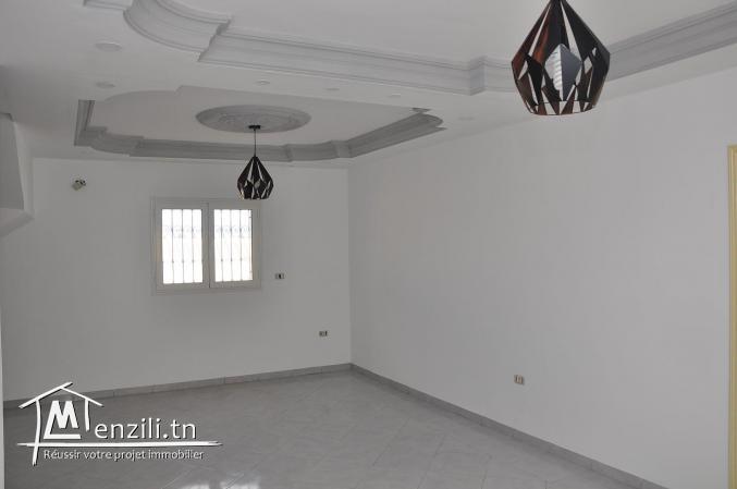 villa duplex s+3 à louer