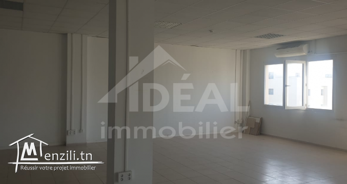 Bureau Open Space de 200 m2 au Lac 3