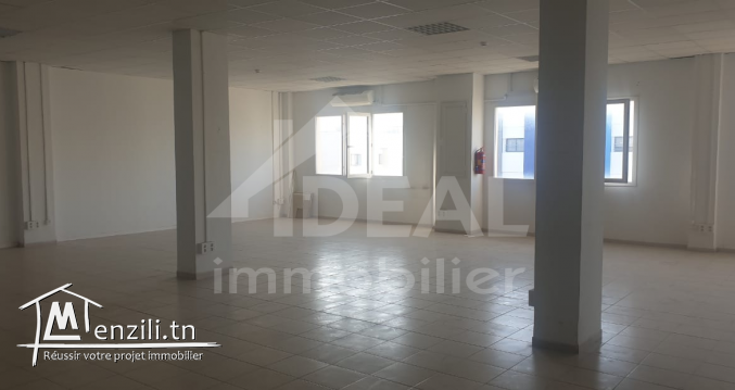 Bureau Open Space de 200 m2 au Lac 3