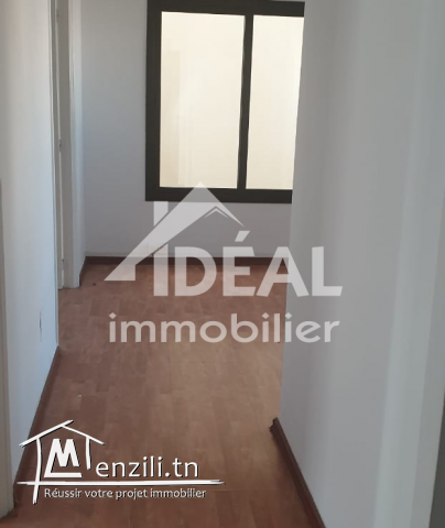 A louer un bureau 6P au Lac 1