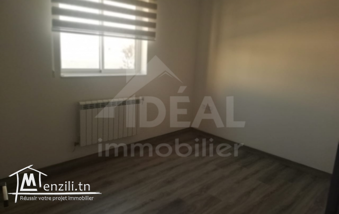 Un bureau à louer au lac 1