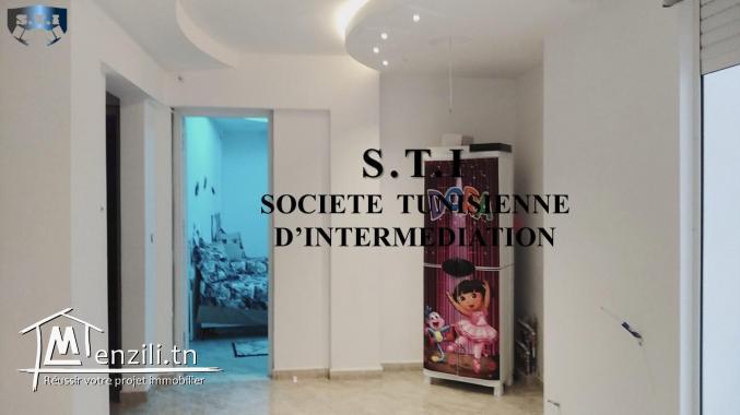 Villa Haut Standing de 1000 m² à vendre à Béni Khalled 