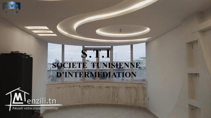 Villa Haut Standing de 1000 m² à vendre à Béni Khalled 