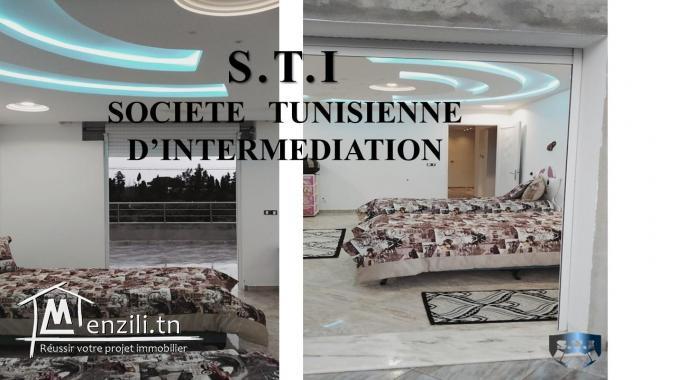 Villa Haut Standing de 1000 m² à vendre à Béni Khalled 