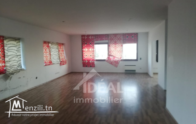 Bureau en Open Space au Lac 1