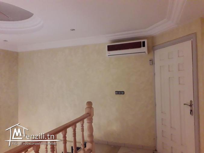 belle villa duplex  pour une location annuelle