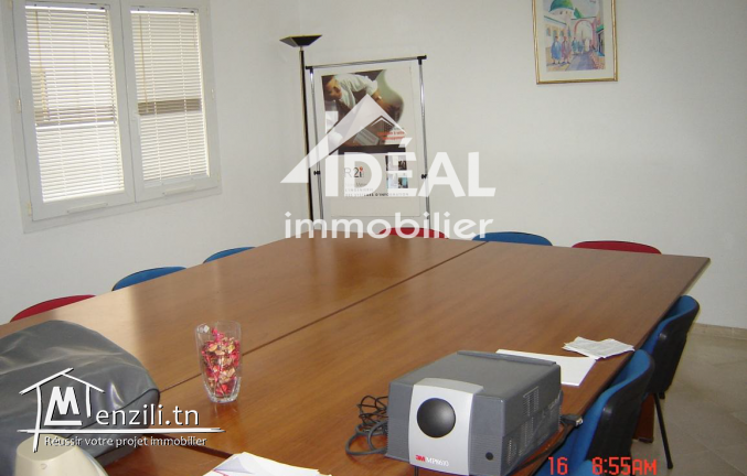 A vendre un bureau au Lac 1