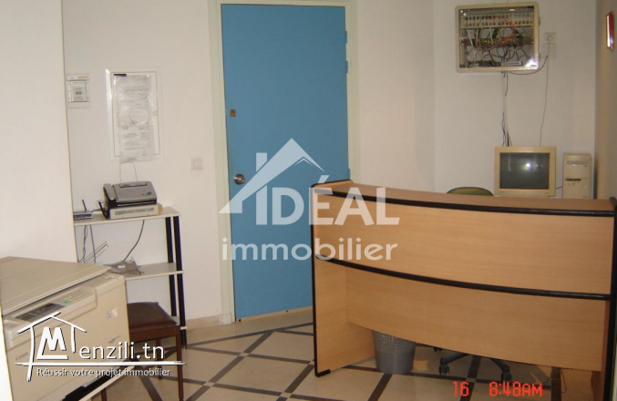 A vendre un bureau au Lac 1