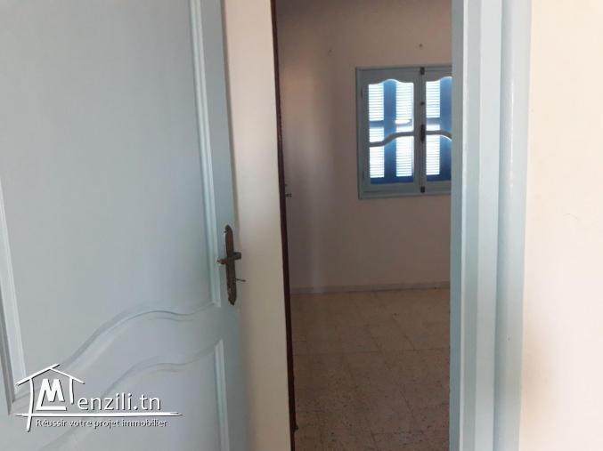 Spacieuse villa duplex s+3 à louer