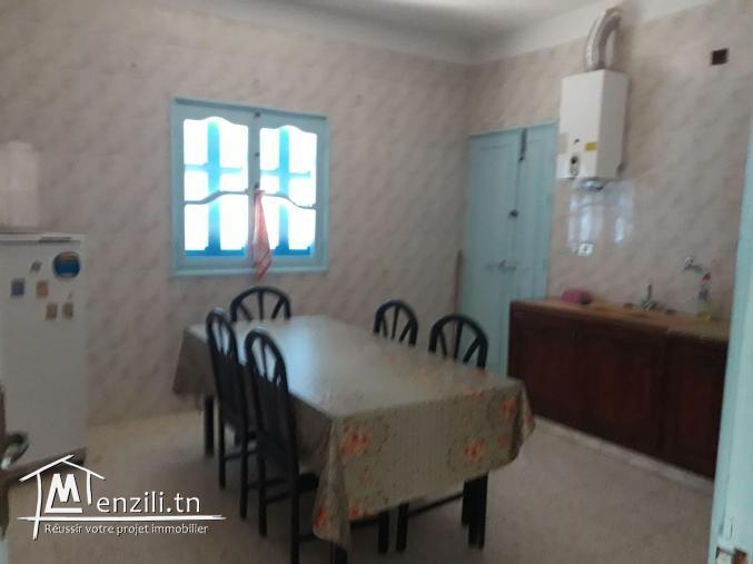 Spacieuse villa duplex s+3 à louer