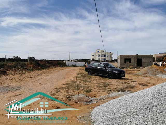 terrain d'habitation 420 m² à 50 mètres de plage chraf el hawaria