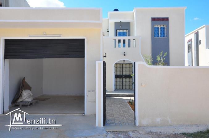 Villa duplex s+4 à louer