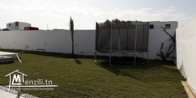 LUXUEUSE VILLA À VENDRE