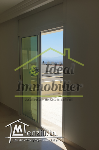 A vendre un appartement S+2 à Cité Ennasr