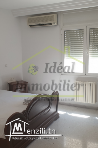 A vendre un appartement S+2 à Cité Ennasr