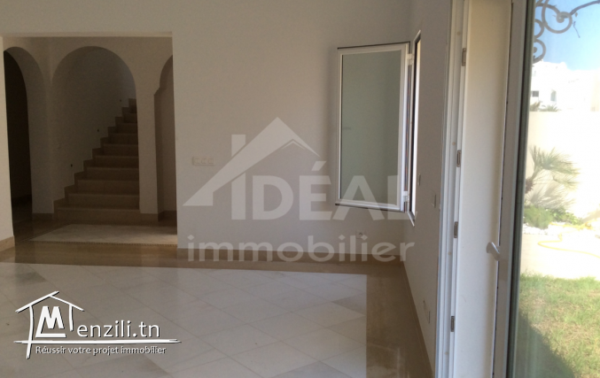 A vendre une coquette villa à Marina Gammarth