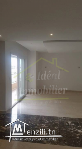 Bel appartement S+4 aux Jardins de Carthage