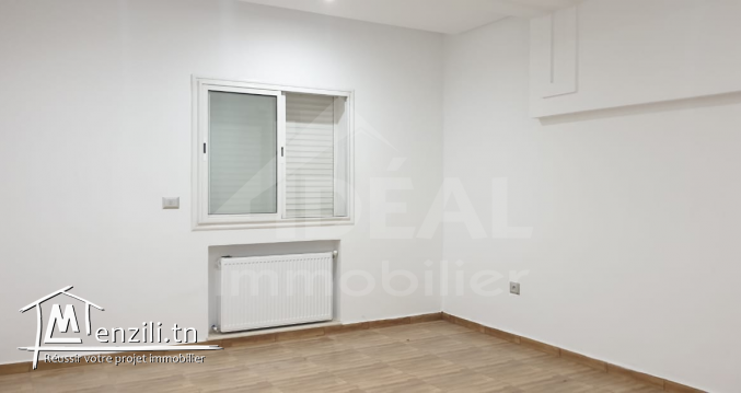 Immeuble nouvellement construit à Cité El Hidhab – Fouchana