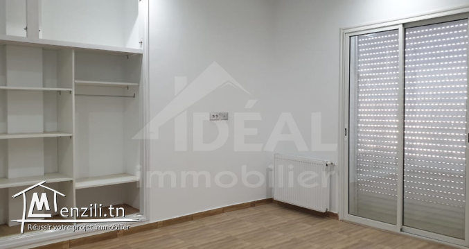 Immeuble nouvellement construit à Cité El Hidhab – Fouchana