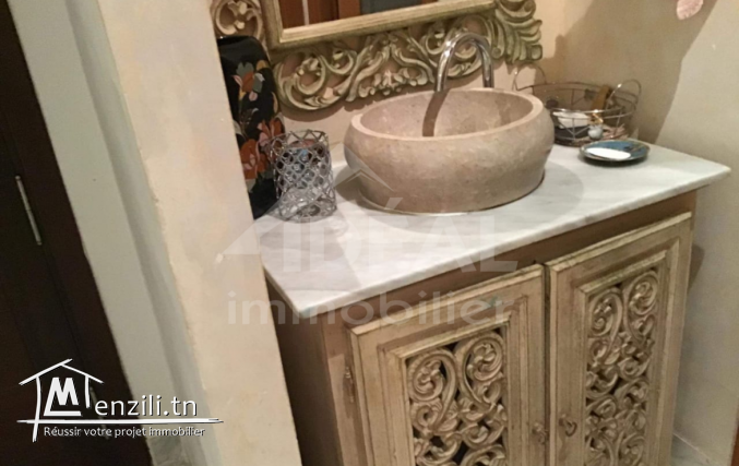 A vendre un appartement S+4 aux Jardins de Carthage