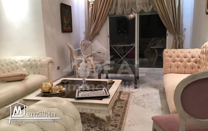 A vendre un appartement S+4 aux Jardins de Carthage