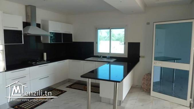 location annuelle villa avec piscine (s+5) Zone touristique
