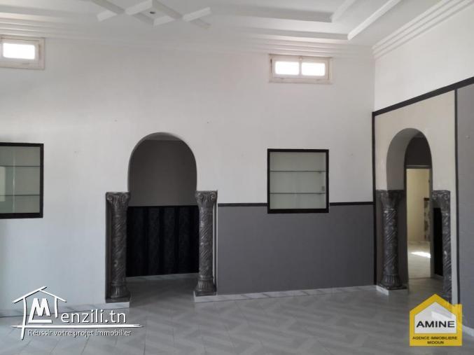 Villa (s+3) non meublée à louer à Djerba Midoun Tezdaine