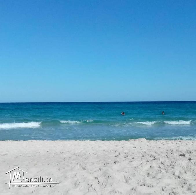 Terrain de 198 m2 à Menzel Horr