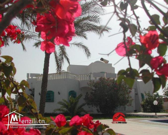 Villa pour 10 personnes avec piscine | Location vacances à Djerba | Tunisie