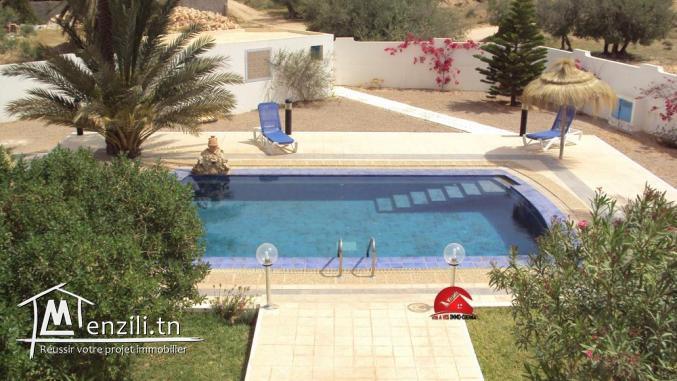 Villa pour 10 personnes avec piscine | Location vacances à Djerba | Tunisie
