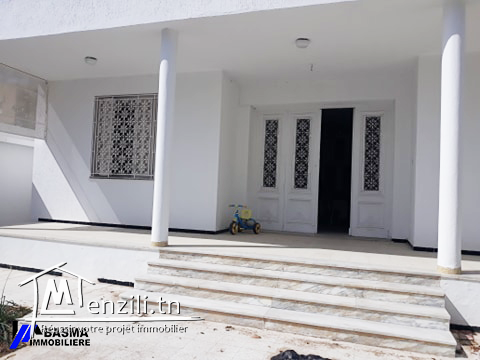 Terrain de 600 M2 à Khézama Est