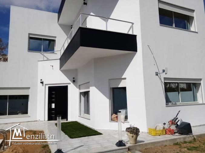 villa de luxe à la  soukra.