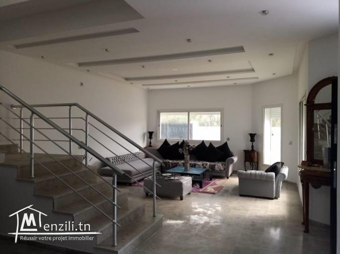 villa de luxe à la  soukra.