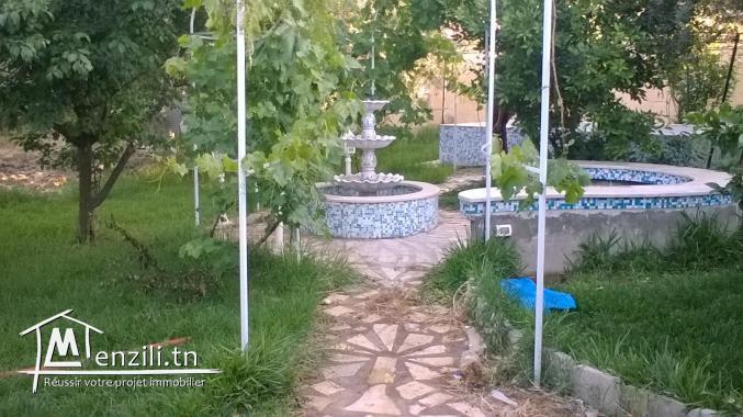 villa avec piscine 1400 m2