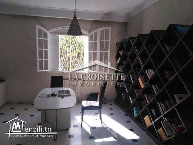 à vendre villa R+1 à la marsa cité des juges MVV0060