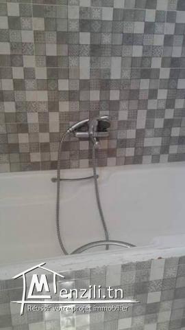 immeuble de deux etage à Rades Plage