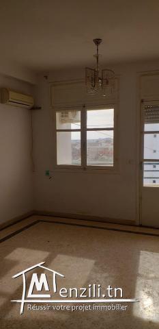 Appartement à Ariana prix 130 mille dinars 