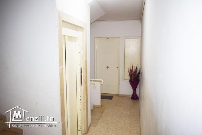 Appartement très spacieux s+3 à Ennaser 1  