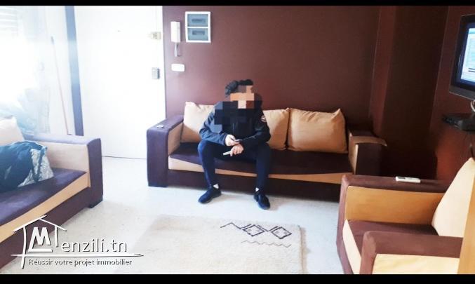 S+1 Haut standing - manar 1; à côté de l'école privée Hannibal.