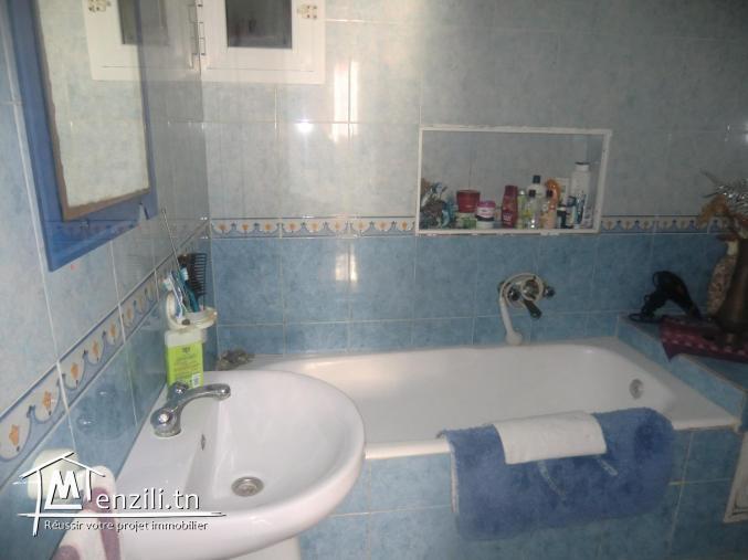 3 maisons et garage vu de mer