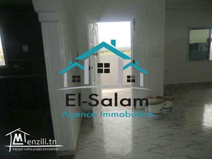 belle villa 200m a la plage el hawaria seuelement a 140000dt