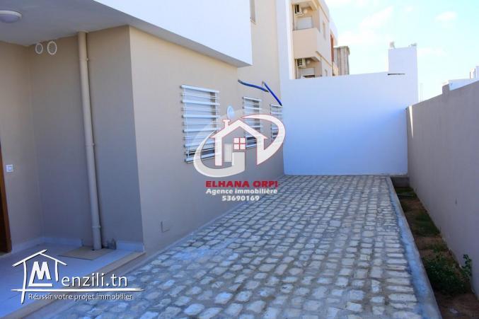 A louer un rdc s+2 neuf sur la nouvelle zone touristique baghdedi