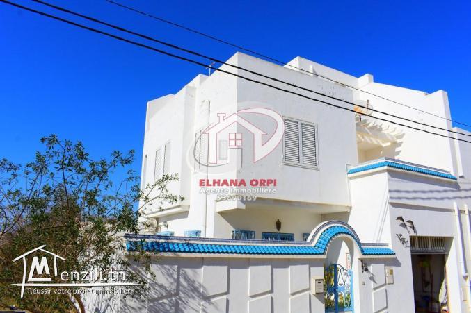 Agréable maisonette pied dans l'eau