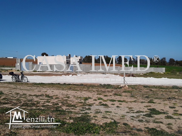 أرض تبعد 800 م ² على #بحر #منزل_حر