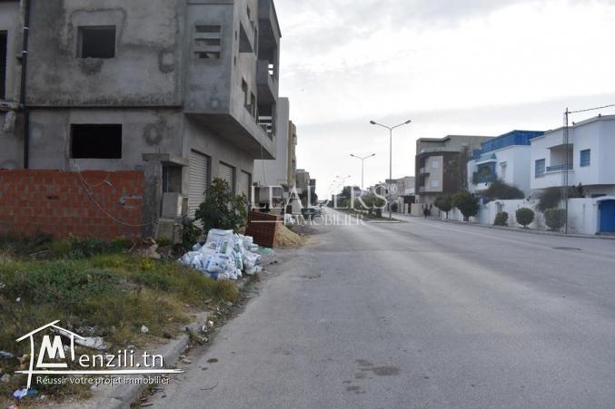 Terrain dans un emplacement stratégique a Borj Cedria
