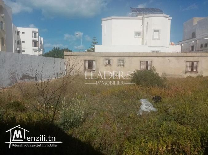 un superbe terrain clôturé sur 2 façades à Borj Cedria zone touristique