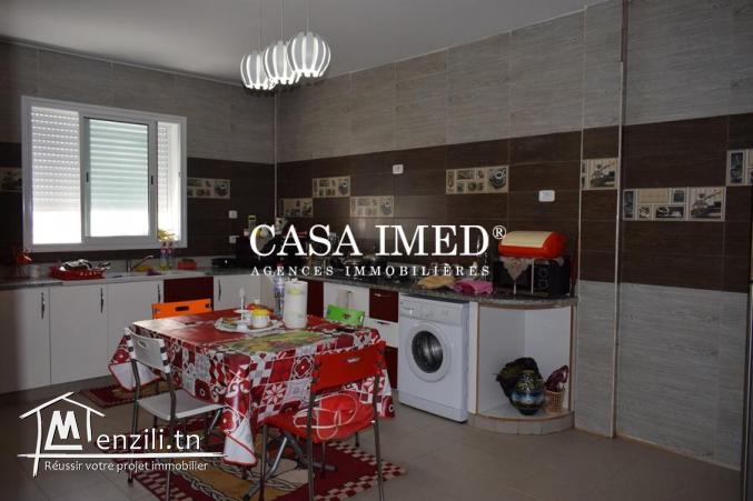 belle maison avec garage